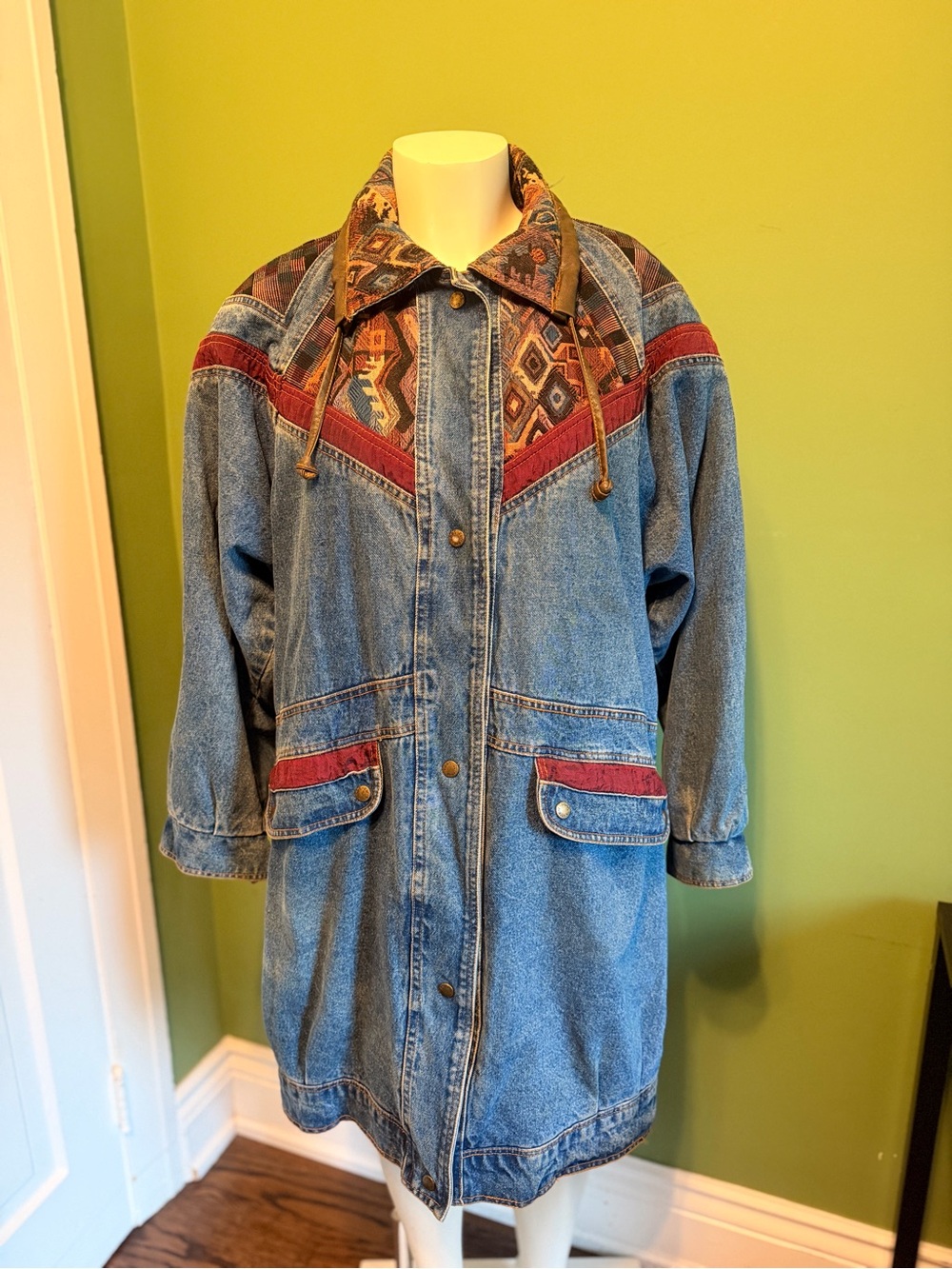 Vintage-CURRENT SEEN - Denim Western Barn Coat with Southwestern Trim - Blue